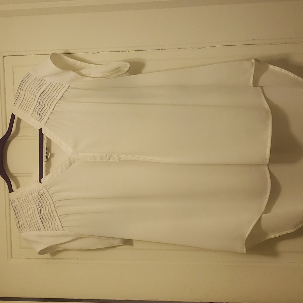 Black Rainn White Tunic Blouse